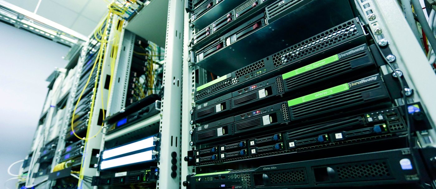 Servidores en un centro de datos